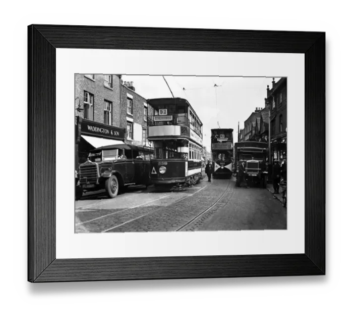 Framed Print : Number 7 tram Uxbridge to Shepherds Bush blocking Uxbridge High Street
