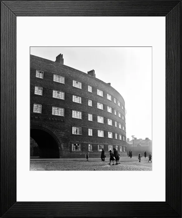 Framed Print : Views of Liverpool, Merseyside, 13th May 1954. People outside St Andrews Gardens housing Framed Print : Views of Liverpool, Merseyside, 13th May 1954. People outside St Andrews Gardens housing