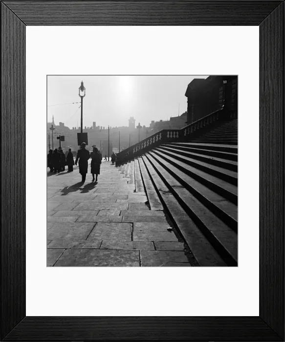 Framed Print : Views of Liverpool, Merseyside, 13th May 1954. Life in the Mirror Series. 09 / 03 / 2010 Framed Print : Views of Liverpool, Merseyside, 13th May 1954. Life in the Mirror Series. 09 / 03 / 2010
