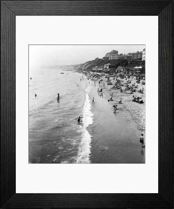 Framed Print : General views and children enjoying the water at Bournemouth Beach, Dorset Framed Print : General views and children enjoying the water at Bournemouth Beach, Dorset