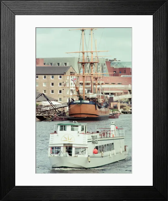 Framed Print : Teesside Princess, based on the River Tees at Stockton, maiden voyage up the Tees