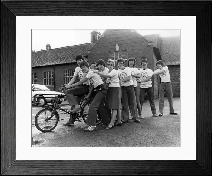 Framed Print : Eight Venture Scouts and three leaders from the 13th Middlesbrough St Barnabas Group Framed Print : Eight Venture Scouts and three leaders from the 13th Middlesbrough St Barnabas Group