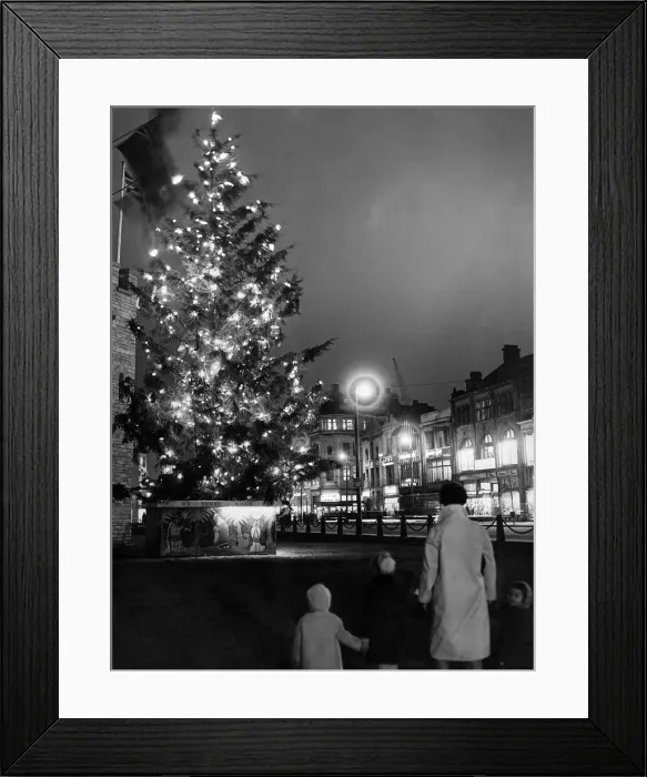 Framed Print : A Christmas Scene outside Cardiff Castle, Circa 1960 Framed Print : A Christmas Scene outside Cardiff Castle, Circa 1960
