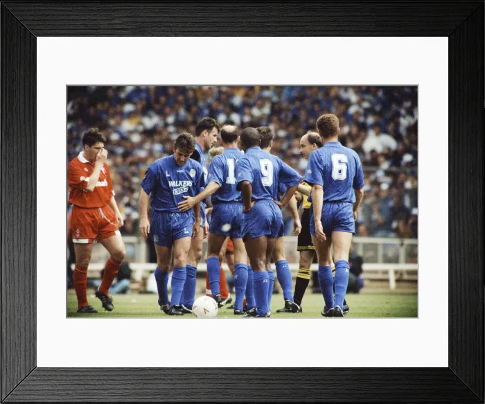 Framed Print : Division One Play Off match at Wembley Stadium. Swindon Town 4 v Leicester City 3 Framed Print : Division One Play Off match at Wembley Stadium. Swindon Town 4 v Leicester City 3