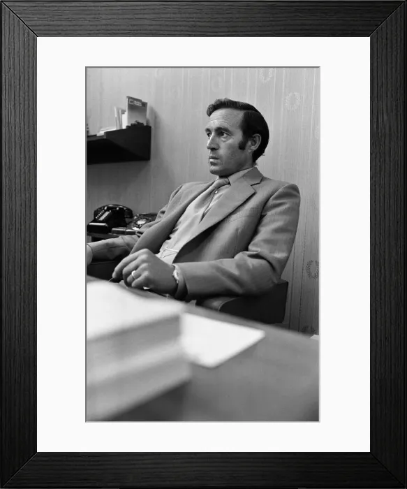 Framed Print : Leicester City manager Jimmy Bloomfield at his office desk in Filbert Street