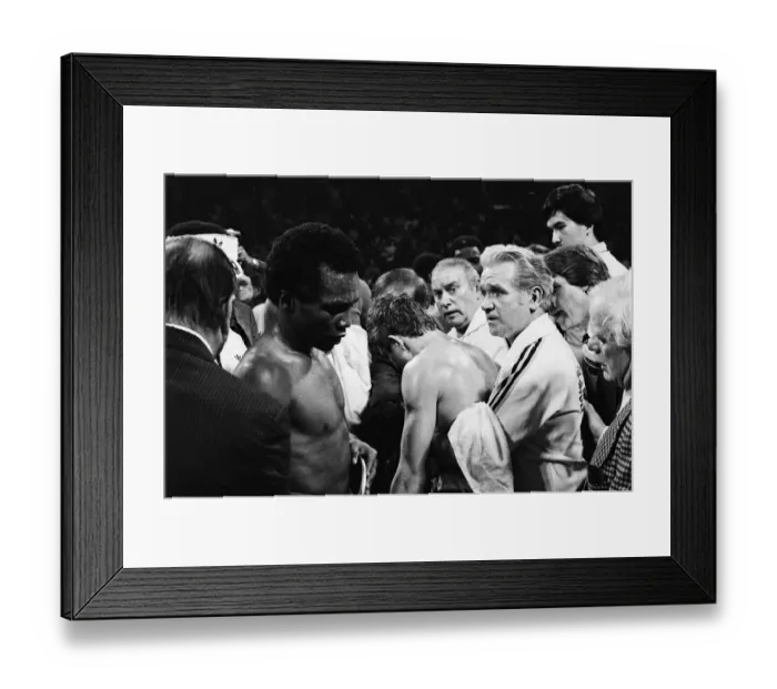 Framed Print : Sugar Ray Leonard v Dave Boy Green, WBC welterweight title fight, Capital Centre