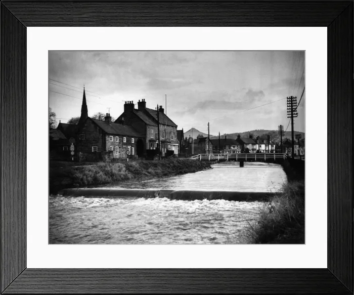 Framed Print : December scene in Great Ayton. 30th December 1958