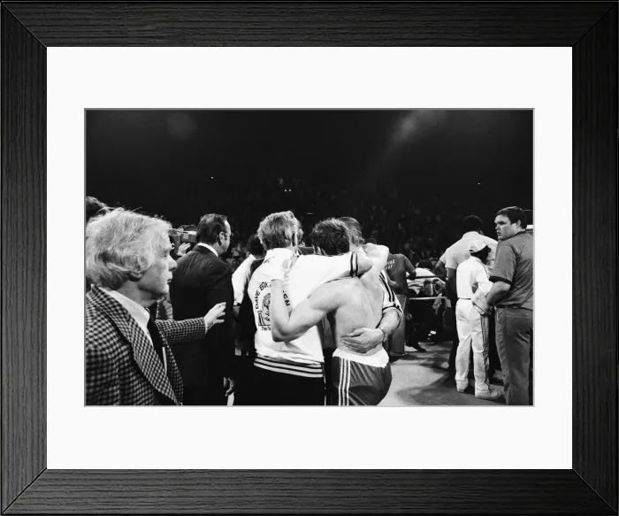 Framed Print : Sugar Ray Leonard v Dave Boy Green, WBC welterweight title fight, Capital Centre