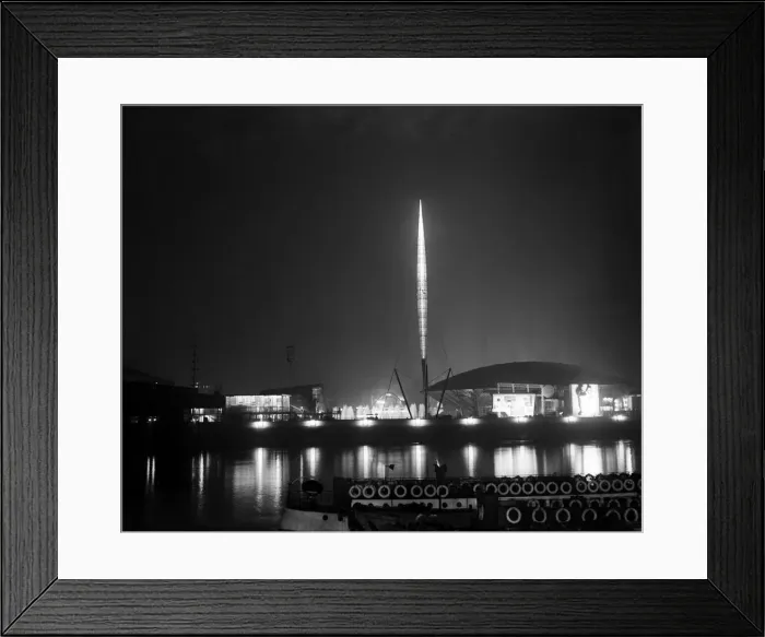 Framed Print : Lighting dress rehearsal on the Festival of Britain South Bank site