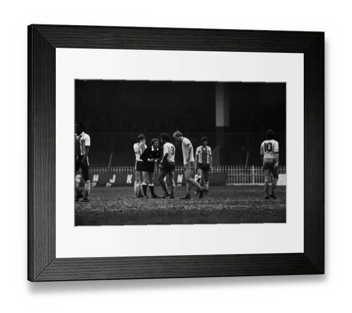 Framed Print : English League Division Two match. Sheffield United 3 v Charlton Athletic 2