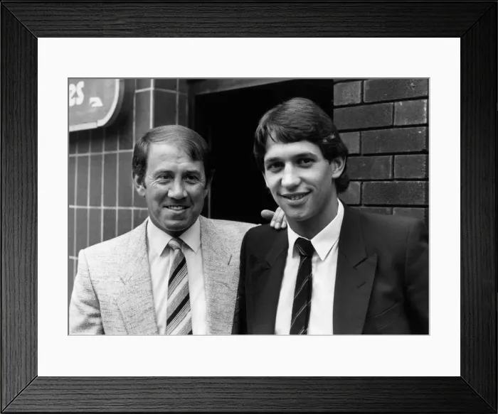Framed Print : Everton manager Howard Kendall with new striker Gary Lineker at Goodison Park Framed Print : Everton manager Howard Kendall with new striker Gary Lineker at Goodison Park
