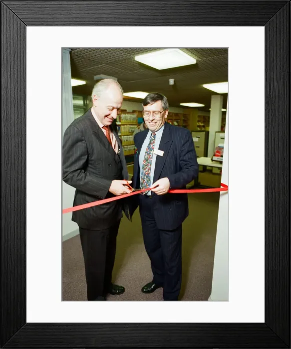 Framed Print : Students at Coventrys Henley College are benefiting from a new hi-tech learning college Framed Print : Students at Coventrys Henley College are benefiting from a new hi-tech learning college