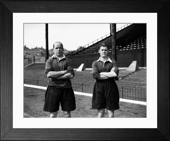 Framed Print : Members of Charlton Athletic Football Club, Jimmy Oakes and Les Boulter