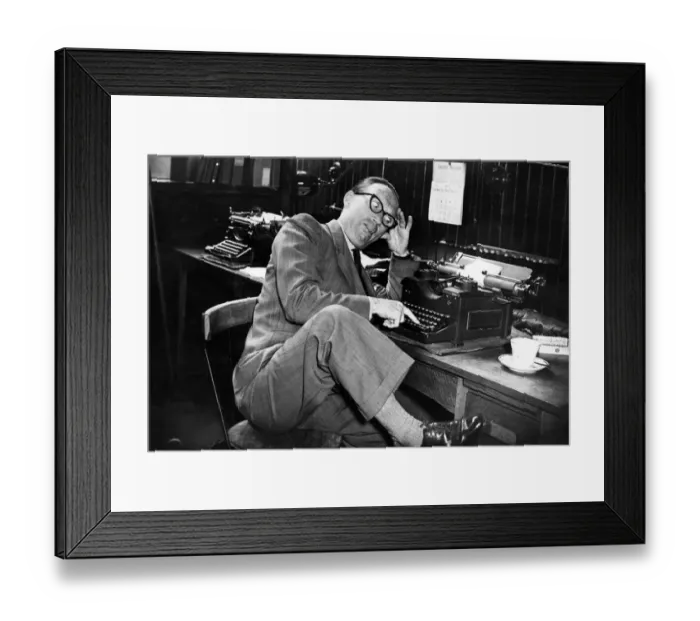 Framed Print : Arthur Askey CBE (6th June 1900 - 16th November 1982), comedian and actor