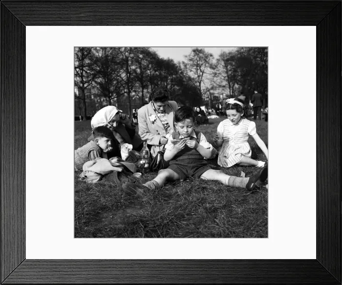 Framed Print : The Hayden family have a picnic in St Jamess Park, London. April 1952 Framed Print : The Hayden family have a picnic in St Jamess Park, London. April 1952
