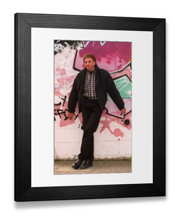 Framed Print : Barry Manilow American singer 03 / 04 / 1996 Framed Print : Barry Manilow American singer 03 / 04 / 1996