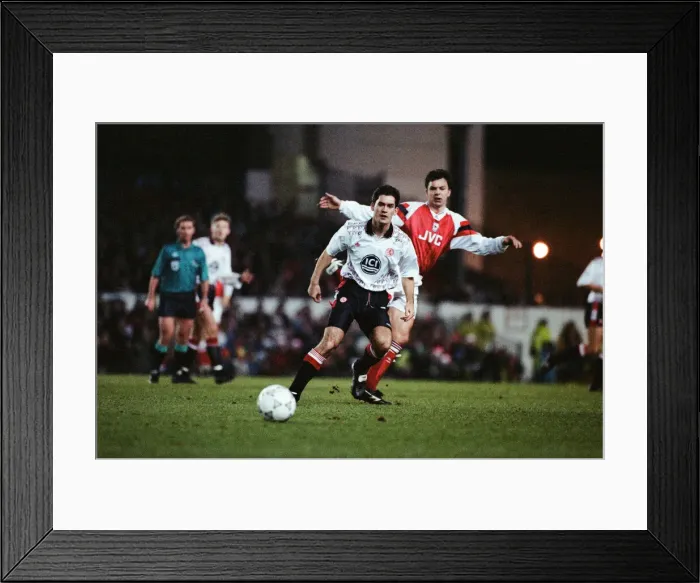 Framed Print : Arsenal 1-1 Middlesbrough, Premier league match at Highbury, Saturday 19th December 1992 Framed Print : Arsenal 1-1 Middlesbrough, Premier league match at Highbury, Saturday 19th December 1992