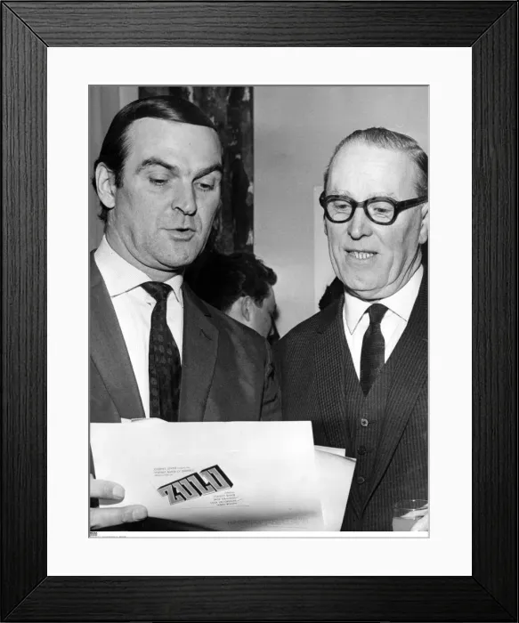 Framed Print : Stanley Baker chats with Mr. Julian Hodge at the reception at the Park Hotel, Cardiff