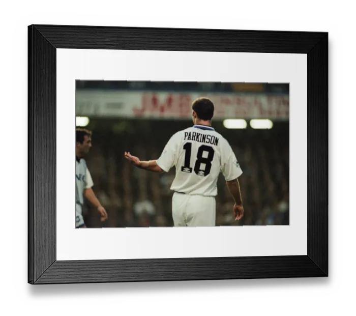 Framed Print : Chelsea 0-1 Everton. League match at Stamford Bridge, Saturday 26th November 1994 Framed Print : Chelsea 0-1 Everton. League match at Stamford Bridge, Saturday 26th November 1994