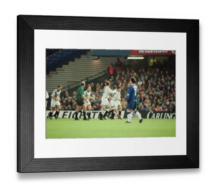 Framed Print : Chelsea 0-1 Everton. League match at Stamford Bridge, Saturday 26th November 1994