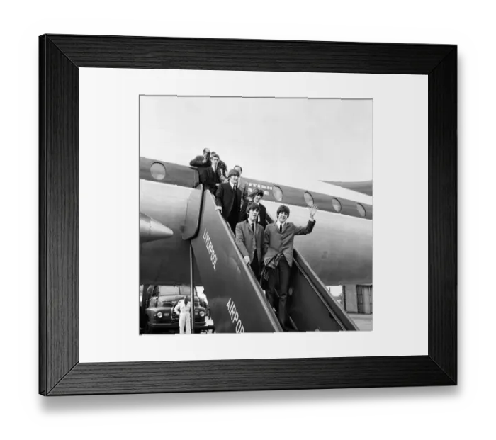 Framed Print : The Beatles arrive in Liverpool for the premier of A Hard Days Night