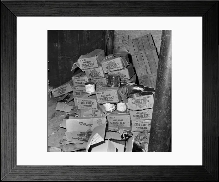 Framed Print : Typhoid outbreak. Aberdeen. Scotland. 1964. In 1964 there was an outbreak of typhoid in