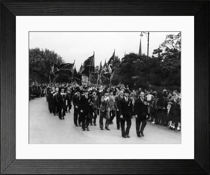 Framed Print : Arthur Hutt VC, 1889- 1954, English recipient of the Victoria Cross Framed Print : Arthur Hutt VC, 1889- 1954, English recipient of the Victoria Cross