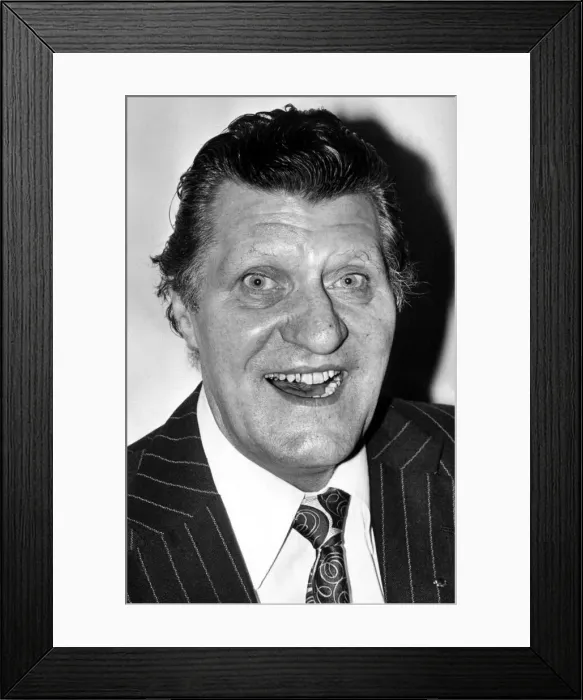 Framed Print : Comedian Tommy Cooper 2nd March, 1977 Framed Print : Comedian Tommy Cooper 2nd March, 1977