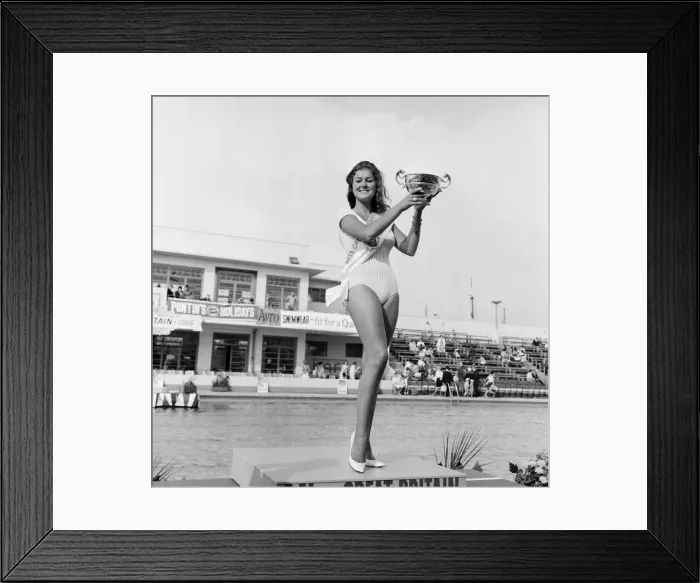 Framed Print : Carole Fletcher, 19 from Southport, crowned Miss Great Britain, in Morecambe