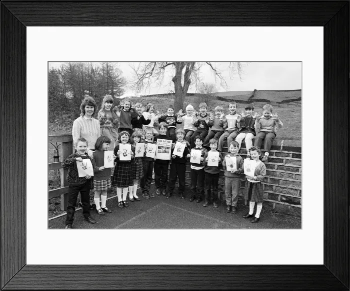 Framed Print : Lending a hand to help animals are these pupils from Hepworth Junior and Infant School