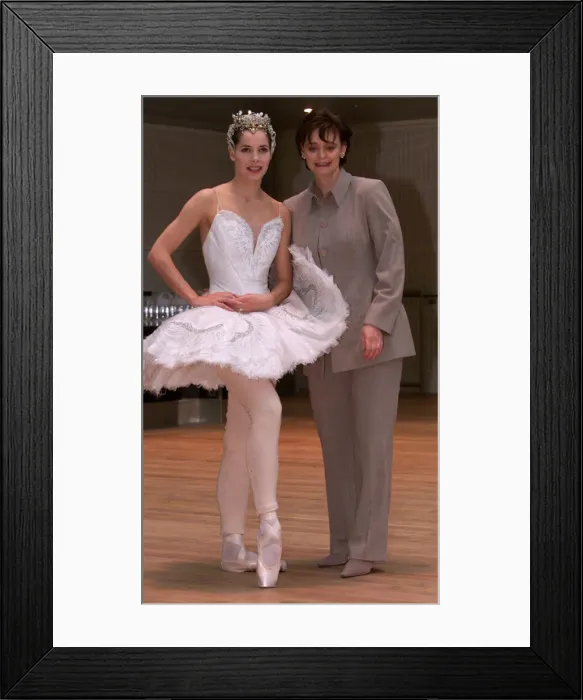 Framed Print : Darcey Bussell with pregnant Cherie Blair November 1999 Darcey Bussell Ballerina Framed Print : Darcey Bussell with pregnant Cherie Blair November 1999 Darcey Bussell Ballerina