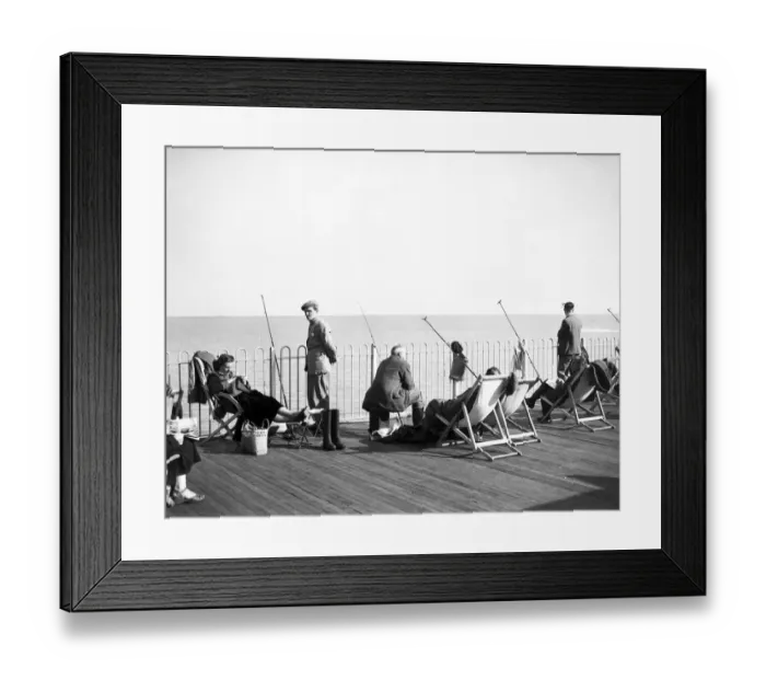 Framed Print : Fishing from Hastings Pier, East Sussex. 6th October 1952