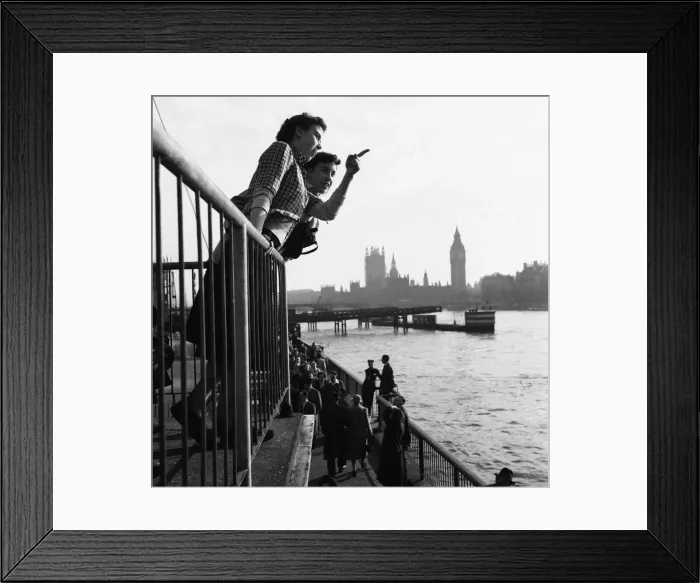Framed Print : Scenes on the South Bank, London. 12th April 1952 Framed Print : Scenes on the South Bank, London. 12th April 1952