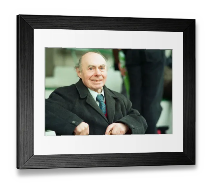 Framed Print : Former brain of Britain Walter Dobson recalls the Queen