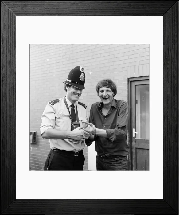 Framed Print : David De Val, Escapologist, 1st September 1983