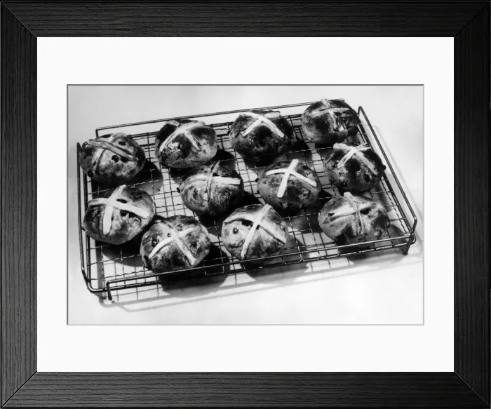 Framed Print : Hot Cross Buns, 6th April 1939 Framed Print : Hot Cross Buns, 6th April 1939