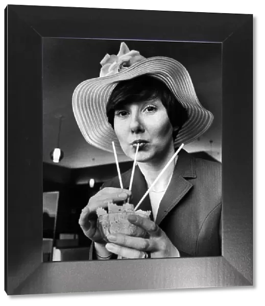 Val Thompson wearing Easter Bonnet, 25th March 1980