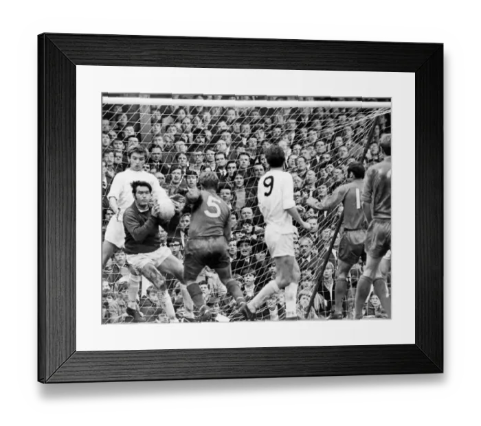 Framed Print : Sport - Football - Cardiff City v Swansea City - Welsh Cup Semi-Final at the Vetch Field