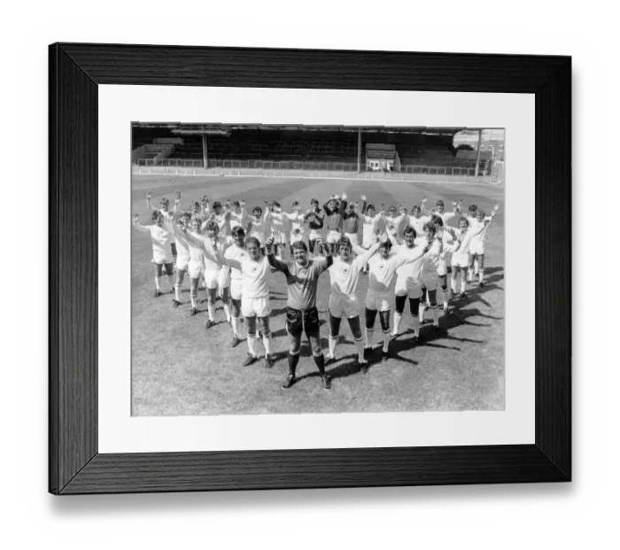 Framed Print : Sport - Football - Swansea City - John Toshack and the first team squad - 30th July 1983
