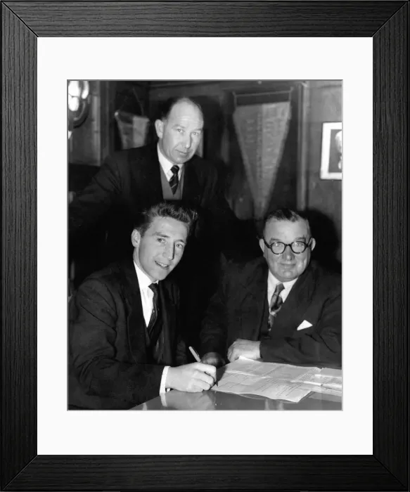 Framed Print : Sport - Football Swansea - At last Cliff Jones signs for the Spurs Framed Print : Sport - Football Swansea - At last Cliff Jones signs for the Spurs
