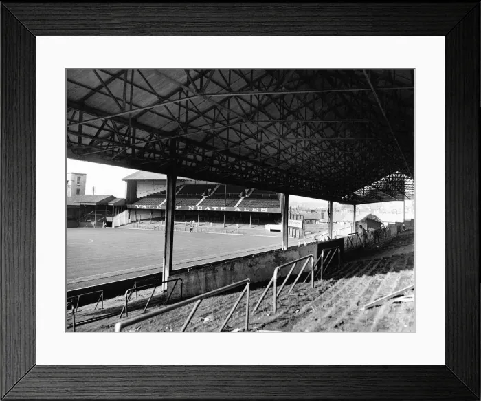 Framed Print : Sport - Football - Swansea City - A general shot of the Vetch Field - 19th August 1959