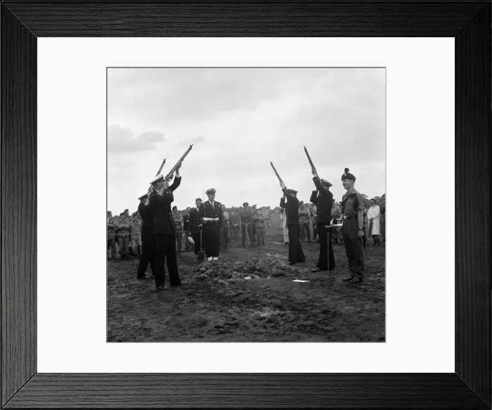 Framed Print : Lee-Enfield Rifle No. 4, buried with full military honours at Bisley, Surrey, England Framed Print : Lee-Enfield Rifle No. 4, buried with full military honours at Bisley, Surrey, England