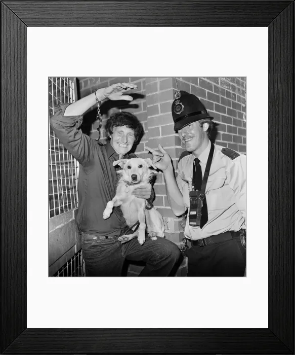 Framed Print : David De Val, Escapologist, 1st September 1983