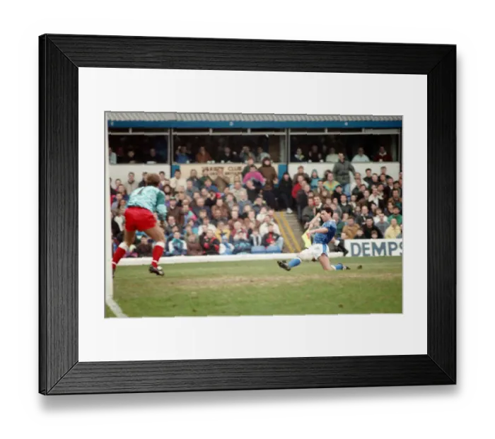 Framed Print : Football match, Birmingham City v Stoke City, final score 1-1, League Division Three Framed Print : Football match, Birmingham City v Stoke City, final score 1-1, League Division Three