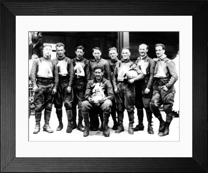 Framed Print : The Belle Vue Squad of the mid thirties, pictured after their fourth consecutive National Framed Print : The Belle Vue Squad of the mid thirties, pictured after their fourth consecutive National