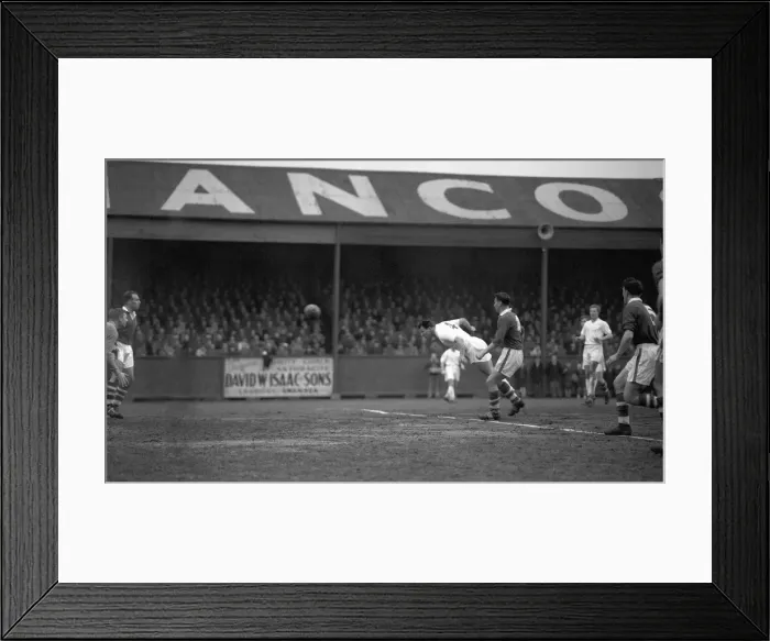 Framed Print : Mel Charles Swansea football player 1958 673 1 Framed Print : Mel Charles Swansea football player 1958 673 1
