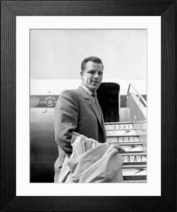 Framed Print : Ex - Leeds United player John Charles on his way to Rome after being bought by Juventus Framed Print : Ex - Leeds United player John Charles on his way to Rome after being bought by Juventus