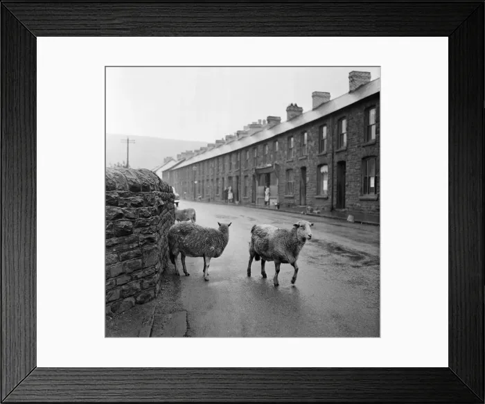 Framed Print : Scenes in Wattstown, South Wales. Located in the Rhondda Valley in the county borough of