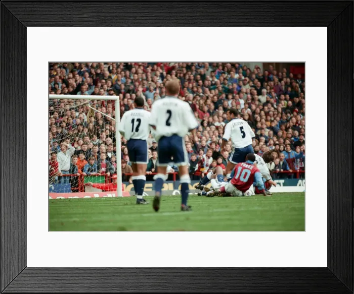 Framed Print : Aston Villa v Tottenham Hotspur, final score 1-1, Premier League, Villa Park, Birmingham Framed Print : Aston Villa v Tottenham Hotspur, final score 1-1, Premier League, Villa Park, Birmingham