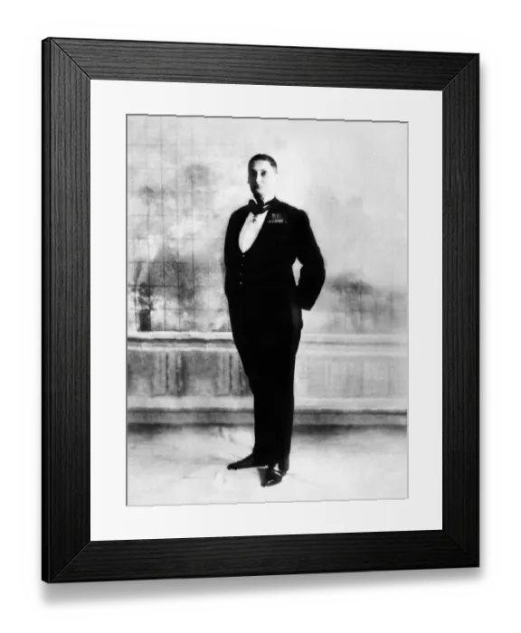 Framed Print : Mrs Valerie Arkel Smith, a cross-dresser who pretended to have fought in the RAF as